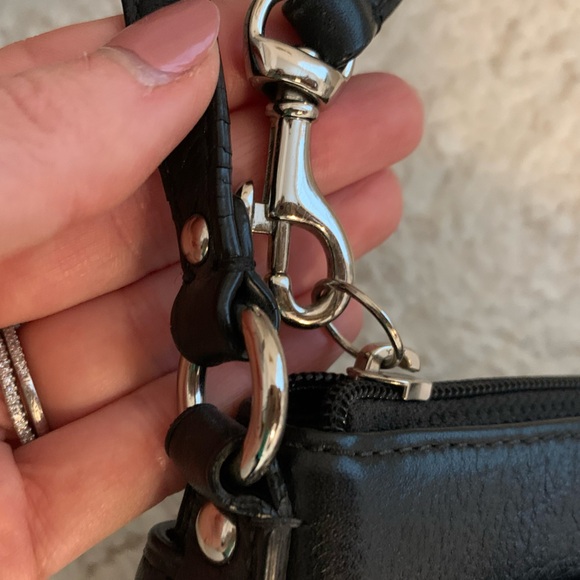 Coach Wristlet - Picture 4 of 9